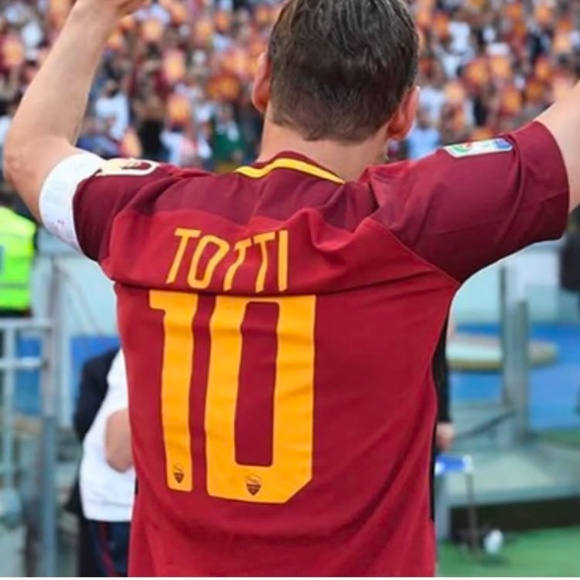 Nike L AS Roma 2016-17 Totti with Patch Jersey - Picture 13 of 13